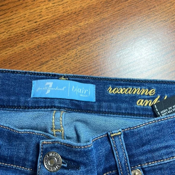 7 For All Mankind ankle Jeans - Picture 3 of 5